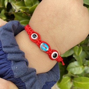 Braccialetto Rosso Mal de Ojo con Perline Piatte, Divino Nino Gesù, Braccialetti di Protezione per Neonati - Product Image 3