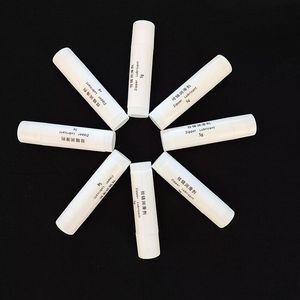 Cera Lubricante Impermeable WBG en Barra para Lubricar Todas las Cremalleras de Mochilas, Tiendas de Campaña, Chaquetas, Lonas de Barcos - Product Image 1