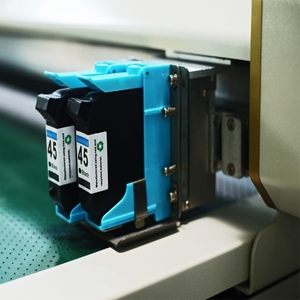 MOMOTECH CAD Machine de <span class=keywords><strong>dessin</strong></span> de découpe verticale King Plotter New Condition Vêtements Modèle de découpe <span class=keywords><strong>Dessin</strong></span> Tablette Traceur Moteur - Product Image 3