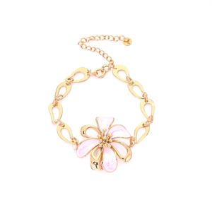 Pulsera de Acero Inoxidable Chapada en Oro con Diseño de Flor y Esmalte Rosa, Joyería para Mujer, Accesorio de Moda - Product Image 2