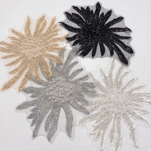 Idées de mariée de luxe Perles pleines de perles brodées Applique de dentelle blanche LT2531A - Product Image 1