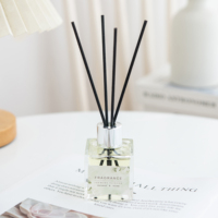 Diffuseur d'arômes de luxe pour la maison, marque personnalisée, parfum d'intérieur longue durée, décoration de la maison, cadeau, flacon d'huile en verre de 50 ml, diffuseur à roseaux