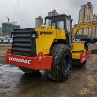 Compacteur vibrant Dynapac CA301D 12 tonnes à tambour simple ou double pour le compactage des déchets de site d'enfouissement