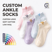 Chaussettes courtes en maille de coton doux avec logo personnalisé, décor ours 3D, mignonnes, tricotées, pour femmes, usage quotidien, coupe basse, OEM ODM