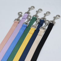 Accessoires pour animaux de compagnie collier et laisse d'entraînement d'été solide haute Qunylon réglable Macaron Nylon Polyester personnalisé chat chien