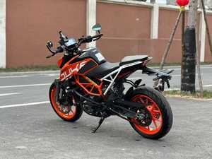 Motocicleta KTM1 <span class=keywords><strong>Duke</strong></span> 390 de 390cc, monocilíndrica, refrigerada por líquido, con inyección electrónica de combustible, ligera, ágil, de alta gama, a gasolina. - Product Image 6