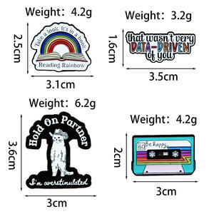 Broche con diseño de dibujos animados y cita en inglés, técnica de goteo de aceite, adorno moderno y <span class=keywords><strong>sencillo</strong></span> con forma de arcoíris, insignia personalizada para mochila y ropa - Product Image 4