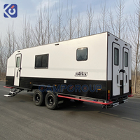 Caravane hors réseau CAMPTRL avec grands réservoirs d'eau potable, douche extérieure et télécommande