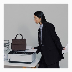 Bolso de Mano KEIRYO Ailé de Nailon Ligero con Tela Reciclada, 26x21cm, para Mujer, Disponible en Taiwán - Product Image 3