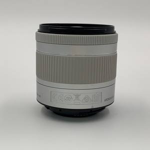 कैनन फ 18-55 मिमी F3.5-F5.6 के लिए उपयोग किया जाने वाला यूएसबी मानक ज़ूम लेंस है। - Product Image 3