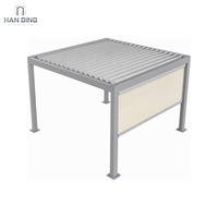 Pergola bioclimatique motorisée Lynx Tawny en aluminium avec toit à lames orientables, imperméable, pour jardin extérieur