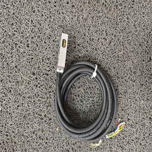 เซ็นเซอร์วัดระยะทางแบบแม่เหล็ก LIKA SMS11-V1-T-L020 พร้อมชุดสายเคเบิล - Product Image 1