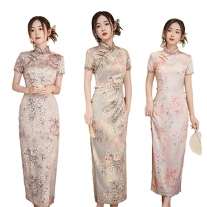 2025 Vintage de gran tamaño <span class=keywords><strong>Qipao</strong></span> <span class=keywords><strong>mujer</strong></span> <span class=keywords><strong>tradicional</strong></span> chino Cheongsam en satén estampado Floral Vestidos florales en estilo chino - Product Image 1