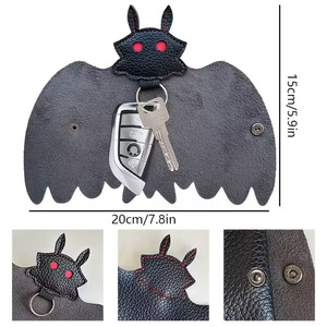 Pochette à clés en cuir motif chauve-souris pour Halloween, pochette à clés de voiture punk et originale, accessoire de fête cosplay. - Product Image 5