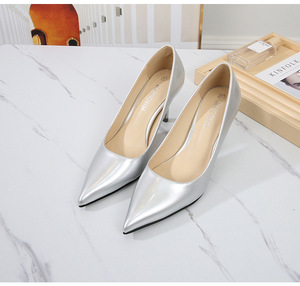 Chaussures de Bureau Tendance Quotidiennes pour Femmes, Escarpins à Talon Haut de 7 CM, Chaussures de Mariage Blanches pour la Mariée, Chaussures en Cuir Grande Taille pour Femmes - Product Image 3
