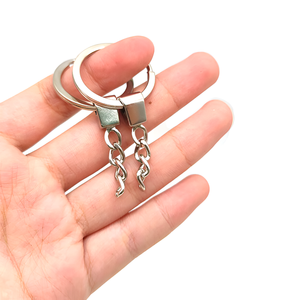 Porte-clés plat en métal de 30mm Porte-clés rond en métal avec chaîne à quatre maillons en alliage pour cadeaux Porte-clés Accessoires - Product Image 4
