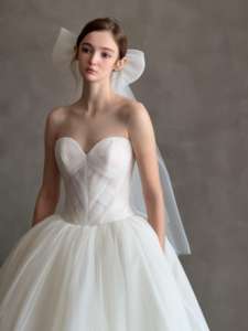 <span class=keywords><strong>Robe</strong></span> de mariée princesse volumineuse en tulle nuageux aérien avec corsage plissé croisé sculptural moderne - Product Image 3