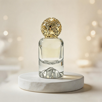 Flacon de parfum de luxe en verre transparent 30 ml avec bouchon sphérique doré à sertir, pulvérisateur à pompe 15 mm, type de scellage, impression sérigraphique, boîte