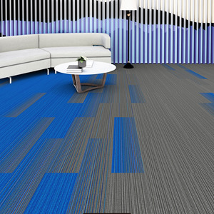 Dalles de moquette modernes à motif puzzle en polypropylène ignifugées pour usage commercial, bureaux, aéroports, personnalisables – Offre Spéciale - Product Image 3