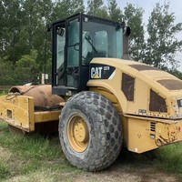 Compacteur vibrant à tambour unique Cat CS76 d'occasion, 17 tonnes, pour travaux de terrassement routier