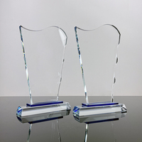 Plaque de trophée de récompense en cristal bleu vierge avec MH-J0482 de bord incurvé