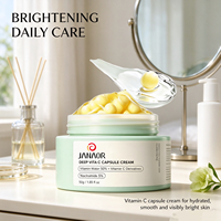 Crème de nuit hydratante et illuminatrice à la vitamine C liposomale et à la niacinamide pour une peau raffermie et éclatante