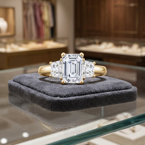 Bague de fiançailles et de mariage à trois pierres en diamant de culture certifié IGI, taille émeraude, or 10K 14K 18K, argent 925 935 - Product Image 1