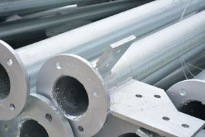 Torre de Telecomunicaciones de Acero Galvanizado para Sistemas de Comunicación Inalámbrica de Vietnam - Product Image 3