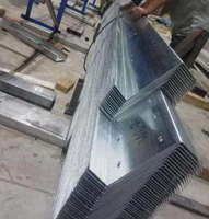 Poutre Z préfabriquée en usine, poutre Z de construction, poinçonnage, découpe, soudage, personnalisation selon les dessins