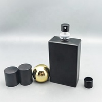 Bouteille d'atomiseur à sertir de parfum en verre vide en forme de rectangle noir de 50ml avec couvercles de parfum en forme de pulvérisateur