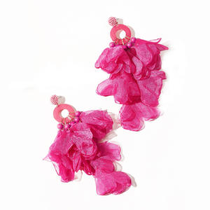 2025 yeni varış el yapımı bez çiçekler Metal çiçekler elmas küpe inci uzun dantel çiçek pembe damla bildirimi küpe - Product Image 2