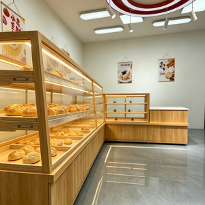 Vitrines ouvertes en verre et comptoirs de service dans les boulangeries de centres commerciaux - Product Image 3