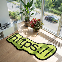 Tapis de sol vert moderne à lettrage, lavable, tufté, sur mesure, avec typographie personnalisée, pour revêtements de sol esthétiques