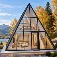 Maisonnette préfabriquée de luxe en verre, structure triangulaire en acier, avec plafond haut, mobile, pour Airbnb