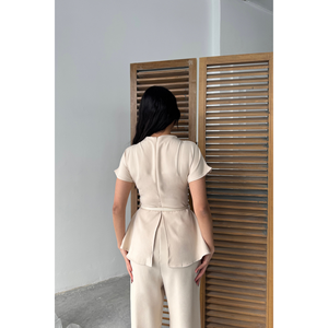 Mono corto beige para fiesta - Product Image 2