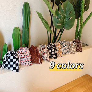 Petit sac en tissu mignon de poche à cordon de style explosion d'usine pour sac de rangement de maquillage d'écolière - Product Image 2