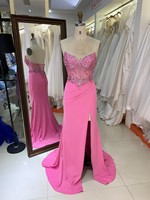 Robe de soirée rose vif sans bretelles, corsage perlé, fente haute, coupe sirène, pour bal de promo, vente en gros d'usine, fournisseur 2026