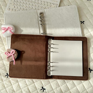 Carnet de notes à feuilles mobiles avec couverture en <span class=keywords><strong>tissu</strong></span> pelucheux élargi de style ballet original avec nœud papillon girly A6 - Product Image 4