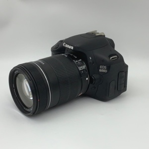 Appareil photo numérique d'occasion en gros <span class=keywords><strong>Canon</strong></span> EOS <span class=keywords><strong>600D</strong></span> avec objectif 18-135mm IS, kit reflex numérique 18MP, écran inclinable, vidéo, vlogging, certifié d'occasion - Product Image 2