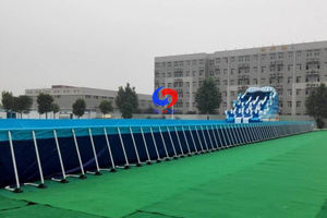 Grand <span class=keywords><strong>toboggan</strong></span> <span class=keywords><strong>gonflable</strong></span> de <span class=keywords><strong>piscine</strong></span> d'eau de vague de quatre voies de parc aquatique commercial extérieur d'éclaboussure avec les piscines <span class=keywords><strong>hors</strong></span> <span class=keywords><strong>sol</strong></span> - Product Image 5