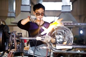 โรงงานจีนขายตรง รับผลิตตามสั่ง กรวยแยกสารในห้องปฏิบัติการทรงลูกแพร์ ความจุขนาดใหญ่ พร้อมก๊อกแก้ว PTFE - Product Image 4