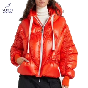 YuFan ODM Nouveau design rouge Manteaux matelassés irréguliers pour femmes Hiver Tissu plissé Veste en duvet - Product Image 2