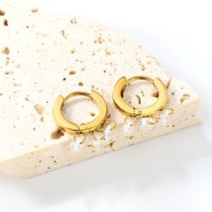 Pendientes de Aro de Acero Inoxidable con Baño de Oro de 18K, Diseño Simple de Alta Calidad, con Diamantes y Circonitas, Modernos, para Mujer - Product Image 4