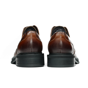 รองเท้าหนังแท้แบบสลิปออน สไตล์โบรก แกะสลักลาย  ใส่สบาย ระบายอากาศได้ดี น้ำหนักเบา กันลื่น เหมาะสำหรับผู้ชาย สวมใส่ได้ทั้งแบบลำลองและธุรกิจ - Product Image 6