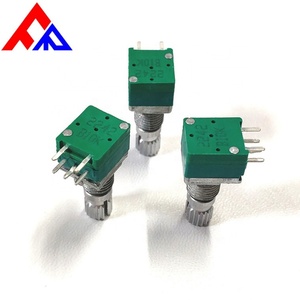 Potenciómetro Ajustable RV097 de Película de Carbono de 5 Pines B10k con Interruptor - Product Image 4