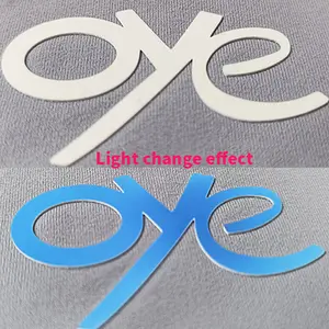 Пользовательские патчи утюг на печать изменение света теплопередачи 3d пользовательские силиконовые этикетки для одежды резиновый логотип для одежды шляпа