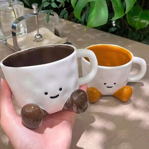 Taza de Café de Cerámica Moderna Kawaii de Alta Calidad, Diseño Novedoso de Porcelana de 400 ml con Calcomanía de Pies Pintados a Mano, Taza Térmica - Product Image 2