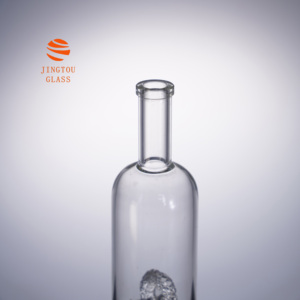 Botella de Vidrio Transparente de 700 ml con Grabado de Dragón, Personalizada OEM, Apta para Ginebra, Vodka, Brandy y Whisky - Product Image 6