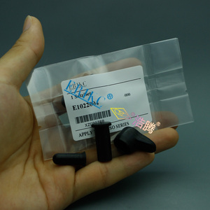 Erikc E1022004พลาสติกหัวฉีดคอมมอนเรลแรงดันสูงฝาพอร์ตขาเข้าสำหรับบริษัทเดนโซ่ - Product Image 1