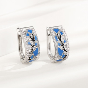 Boucles d'oreilles en émail Orchidée Iris pour femmes, bijoux floraux tendance - Product Image 3
